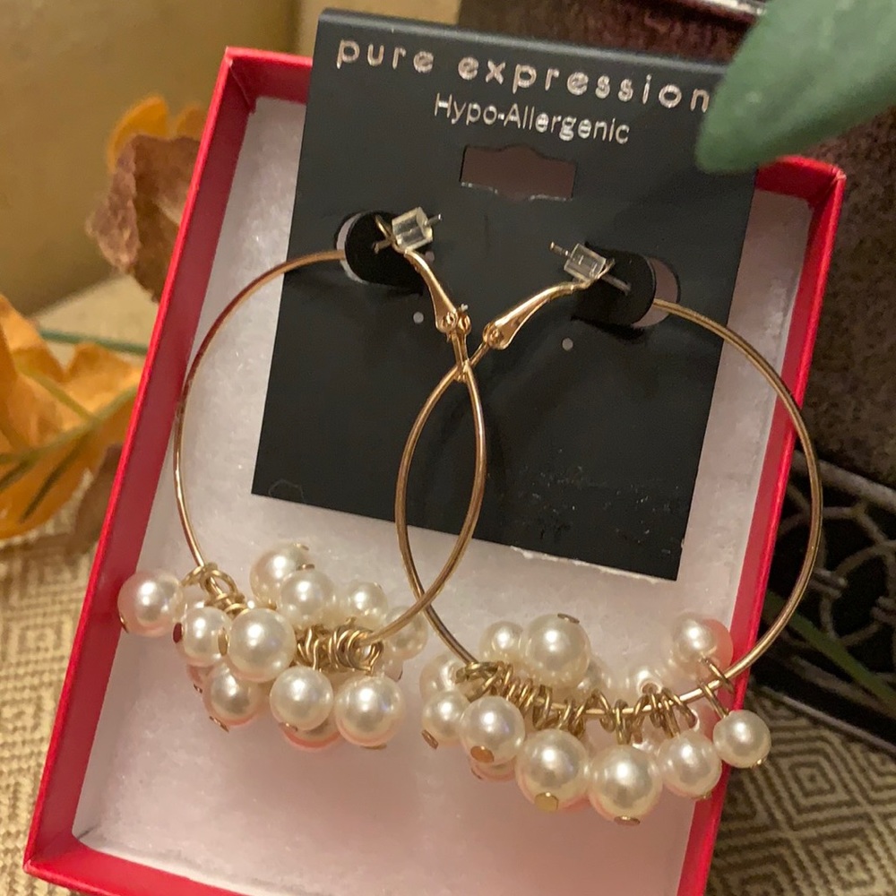Pearl Gold Hoop Earrings